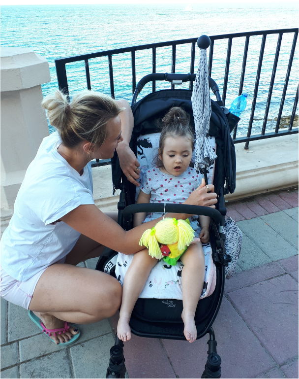 Dziecko uczestniczące w badaniach KIF1A